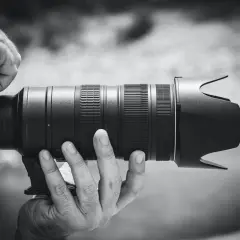 Jak długo fotograf przechowuje zdjęcia? Kluczowa jest umowa