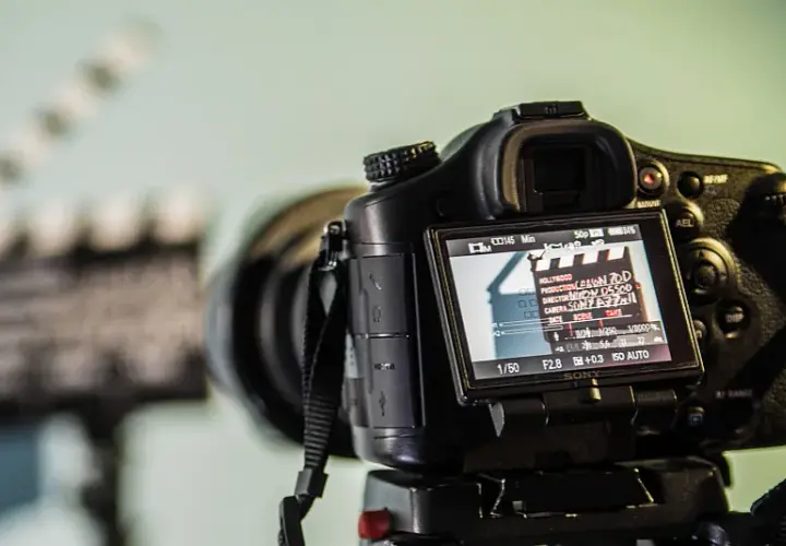 Lustrzanka do filmowania: Ranking, porady i modele dla każdego budżetu