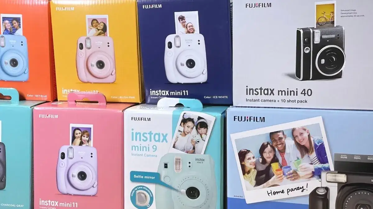 r&oacute;żne formaty zdjęć retro i instax