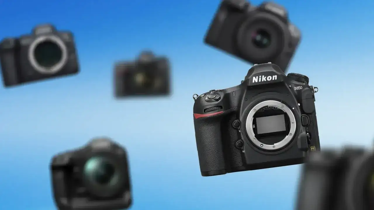 Kilka aparatów Nikon D850 w powietrzu. Idealna lustrzanka na początek dla każdego fotografa.