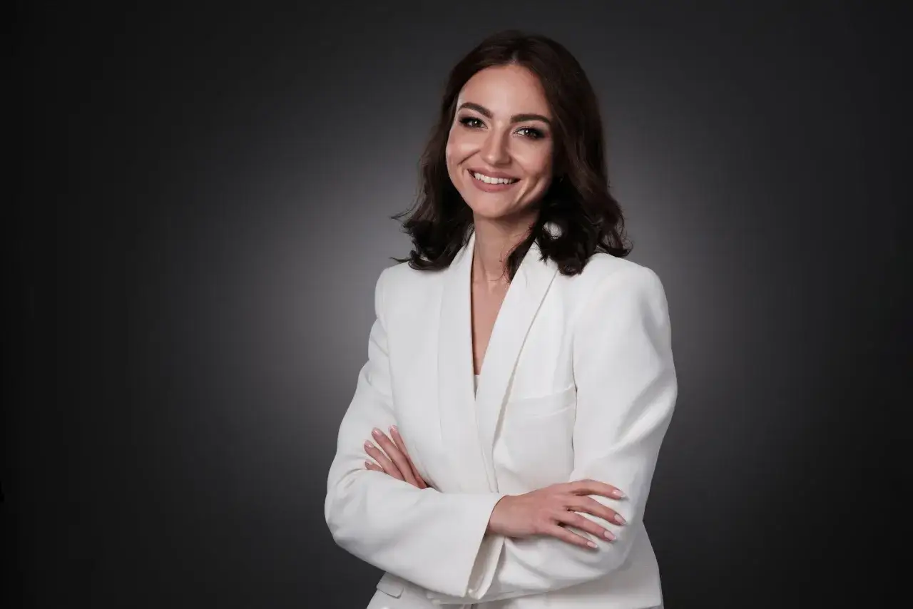 pozy do zdjęć biznesowych portret